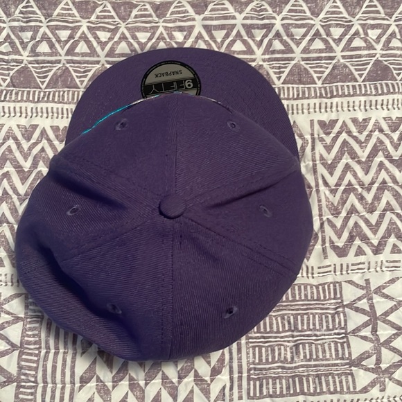 Hornets SnapBack - Picture 8 of 8